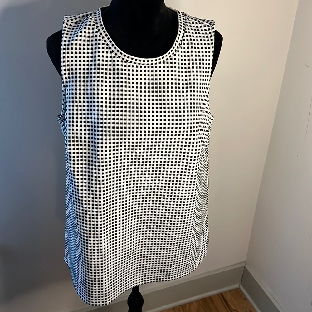 Banana Republic Sz L sleeveless checkered round neckline casual relaxed‎ top L